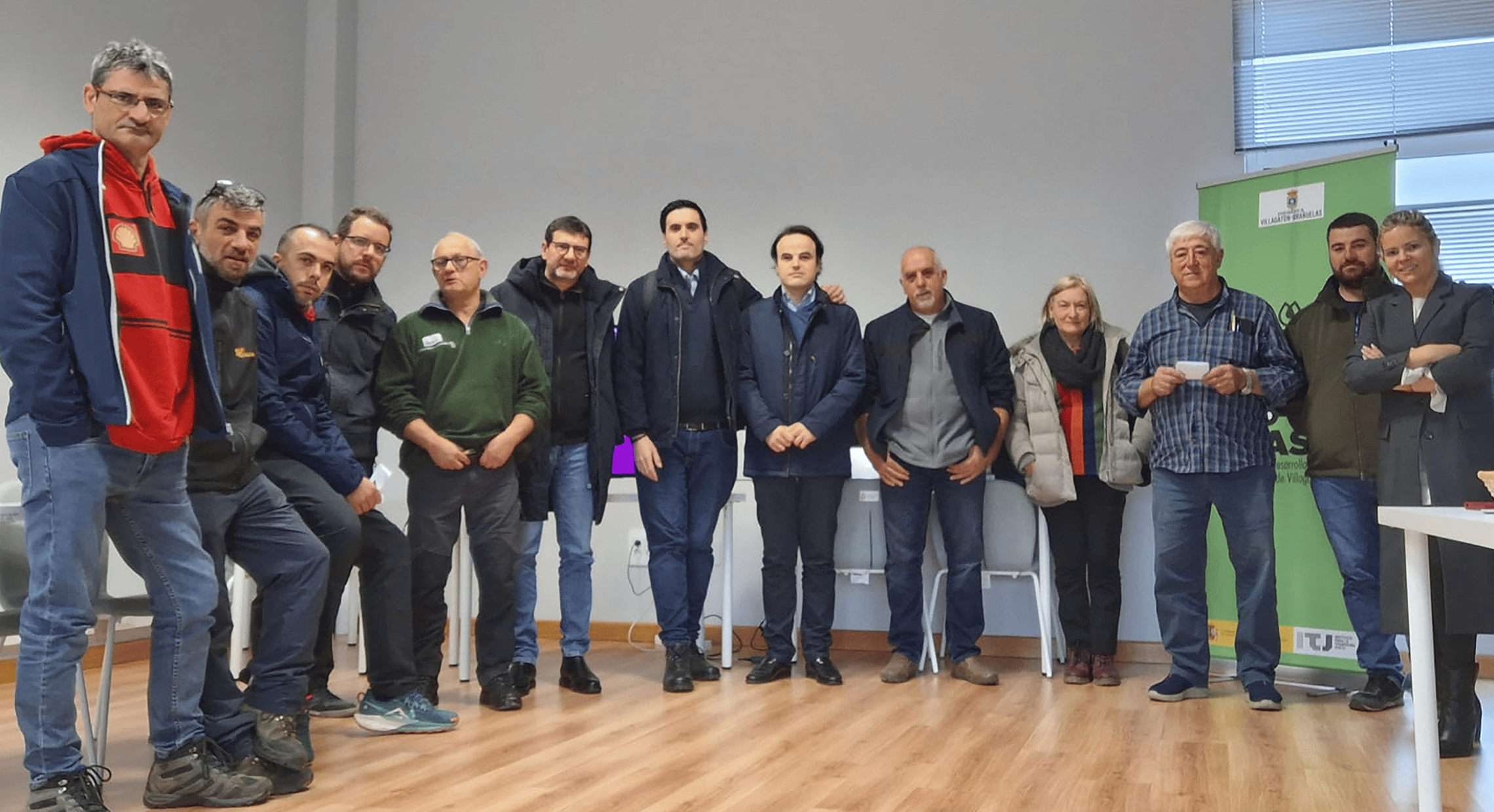 Group photo with contractors